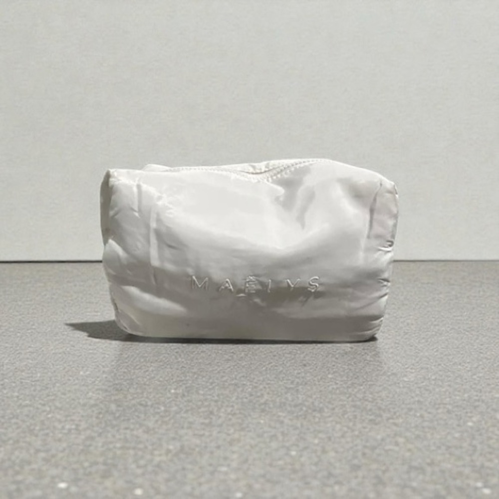 Maëlys Cosmetic Bag with pink interior